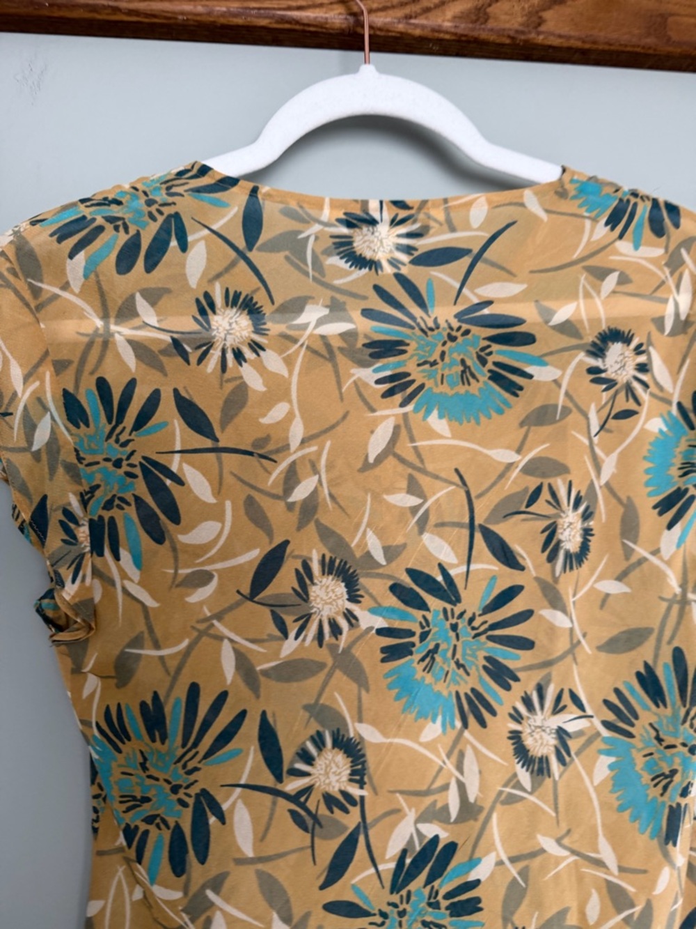 St. John Silk Teal Golden Yellow Floral Collarless Cap Sleeve Sheer Blouse Top - Picture 9 of 16